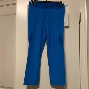 Lululemon Athletica Logo Waistband HR Train Crop, Poolside Blue, Sz 8, 21 in NWT